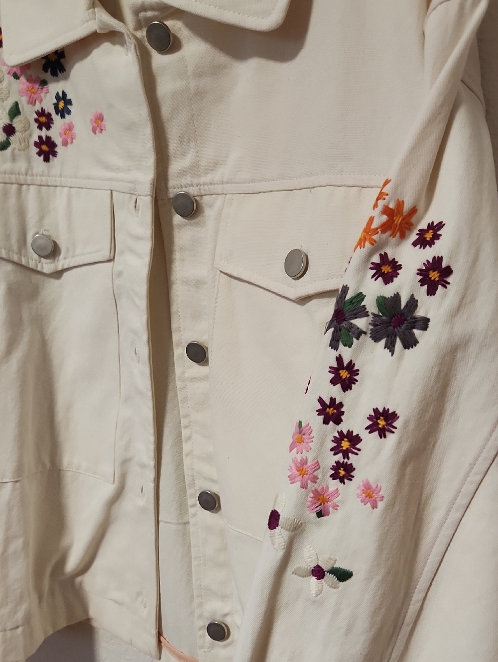 498.Anthropologie Dolan Cream Embroidered Denim Jacket with Floral Detail - Picture 3 of 6